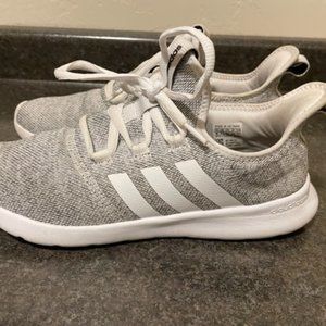 Adidas Cloudfoam women's sz 9